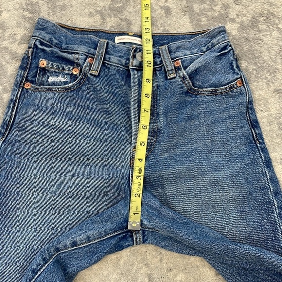 Levis Ribcage Straight Ankle Jeans Feeling Seen Medium Wash Distressed Busted 25 - Picture 9 of 15